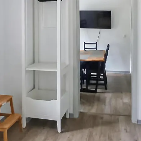Apartment 11